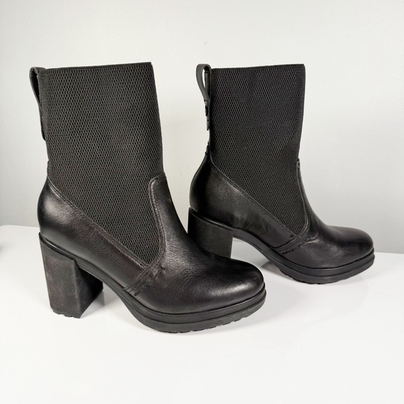 NAKED FEET - SURVIVAL in BLACK Mid-Shaft Boots size 8 Black - Picture 1 of 12